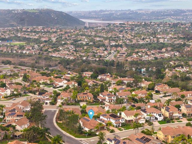 8031 Sitio Caucho, Carlsbad, CA 92009