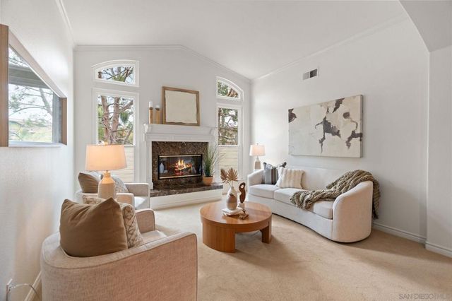 8031 Sitio Caucho, Carlsbad, CA 92009