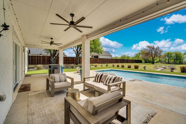 450 Dove Meadow Trail, Waxahachie, TX 75167