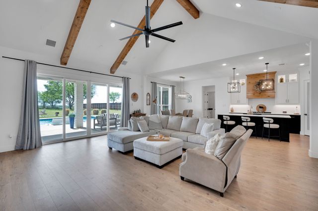 450 Dove Meadow Trail, Waxahachie, TX 75167