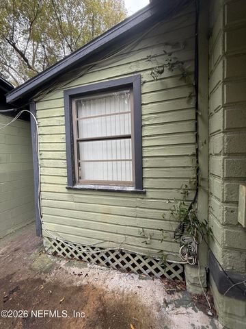 2576 LEWIS Street, Jacksonville, FL 32204