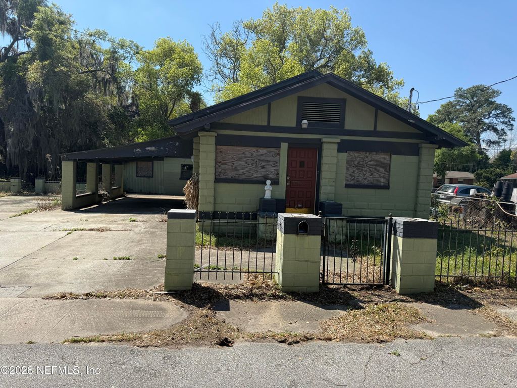 2576 LEWIS Street, Jacksonville, FL 32204