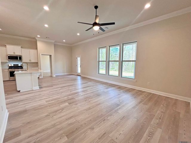 4958 Trinity Dr, Addis, LA 70710