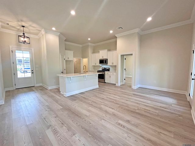 4958 Trinity Dr, Addis, LA 70710