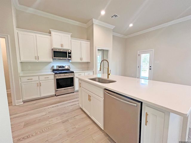 4958 Trinity Dr, Addis, LA 70710