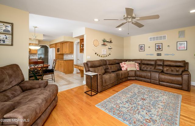 40 Princeton Pines Place, Brick, NJ 08724