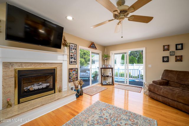 40 Princeton Pines Place, Brick, NJ 08724