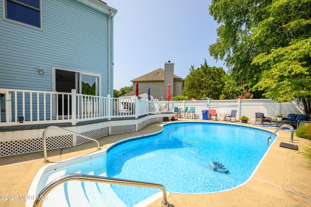 40 Princeton Pines Place, Brick, NJ 08724