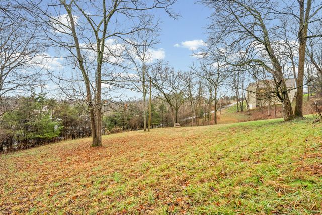 400 Cummings Ln, Gallatin, TN 37066