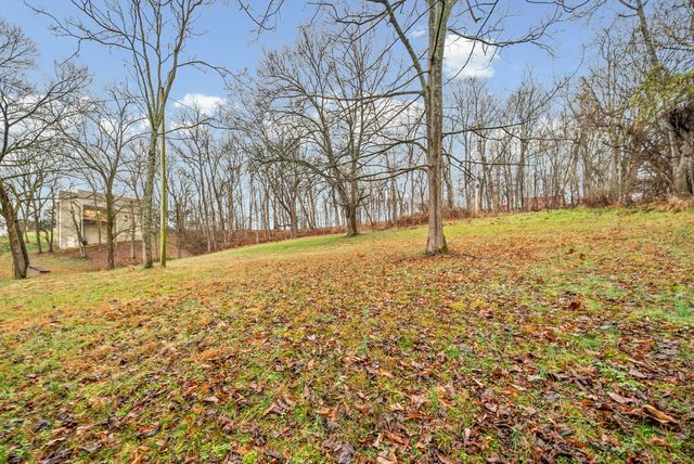 400 Cummings Ln, Gallatin, TN 37066