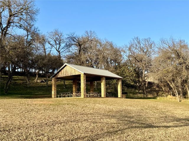 229 W Bluff Lane, Millsap, TX 76066