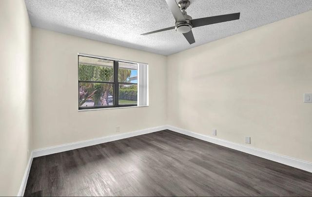 654 West Drive, Delray Beach, FL 33445