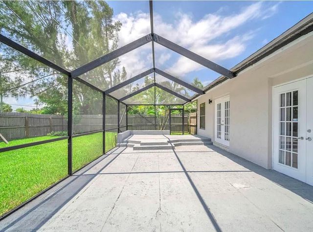 654 West Drive, Delray Beach, FL 33445