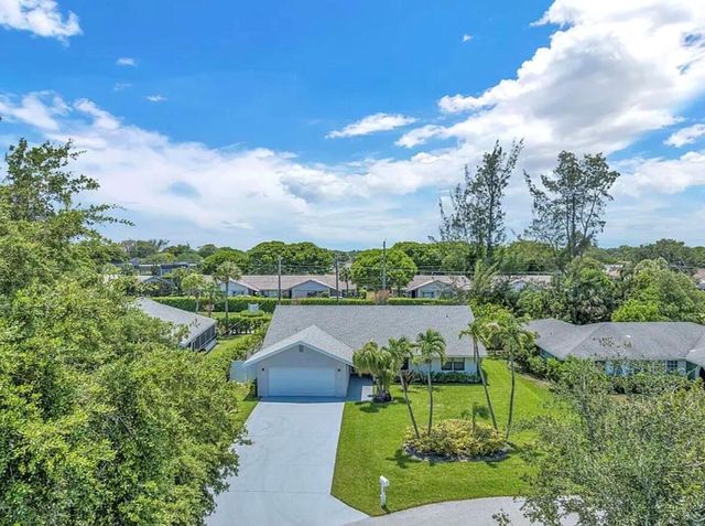 654 West Drive, Delray Beach, FL 33445