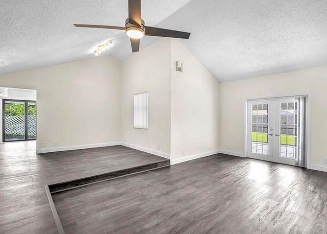 654 West Drive, Delray Beach, FL 33445