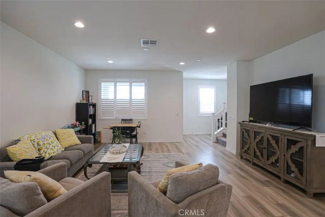 923 E 2nd, Santa Ana, CA 92701