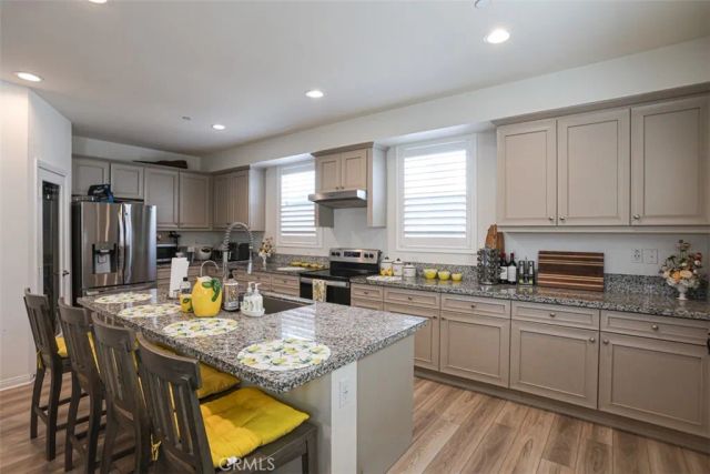 923 E 2nd, Santa Ana, CA 92701