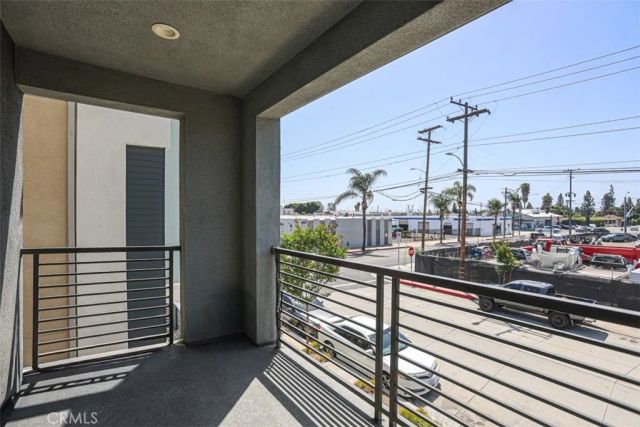 923 E 2nd, Santa Ana, CA 92701