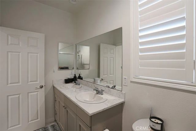 923 E 2nd, Santa Ana, CA 92701