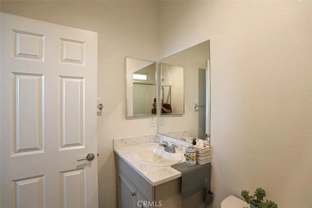 923 E 2nd, Santa Ana, CA 92701