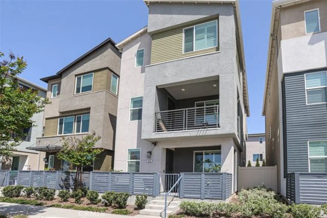923 E 2nd, Santa Ana, CA 92701