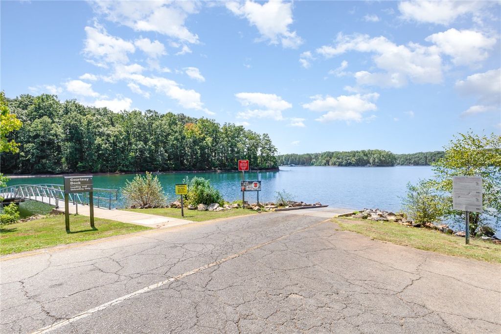 651 Sequoia Trail, Westminster, SC 29693
