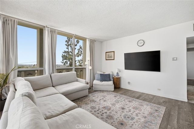 4455 Los Feliz Boulevard 601, Los Angeles, CA 90027