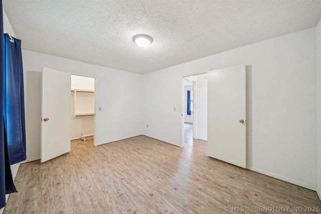 412 N WASHINGTON Avenue, Sand Springs, OK 74063