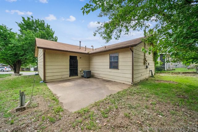 412 N WASHINGTON Avenue, Sand Springs, OK 74063