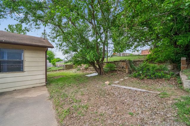 412 N WASHINGTON Avenue, Sand Springs, OK 74063