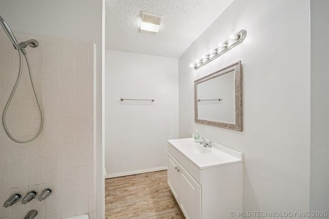 412 N WASHINGTON Avenue, Sand Springs, OK 74063