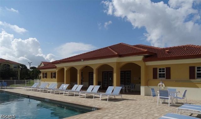 4113 Residence DR 222, Fort Myers, FL 33901