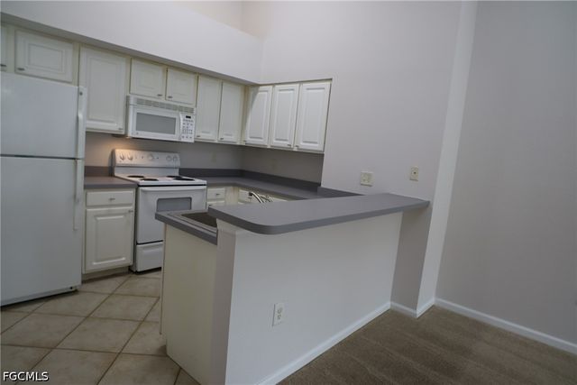 4113 Residence DR 222, Fort Myers, FL 33901