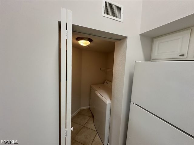 4113 Residence DR 222, Fort Myers, FL 33901