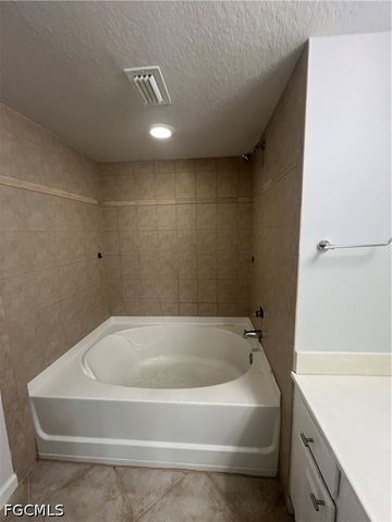 4113 Residence DR 222, Fort Myers, FL 33901