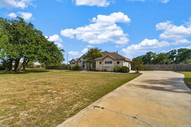 129 Vintage Ranch, La Vernia, TX 78121
