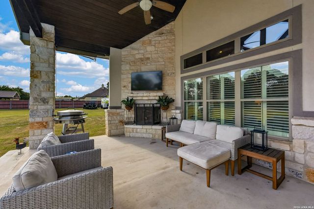 129 Vintage Ranch, La Vernia, TX 78121