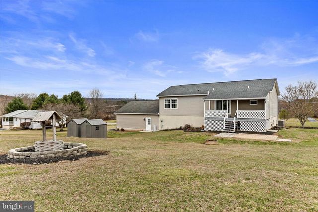 635 NEWPORT RD, Duncannon, PA 17020