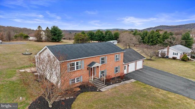 635 NEWPORT RD, Duncannon, PA 17020