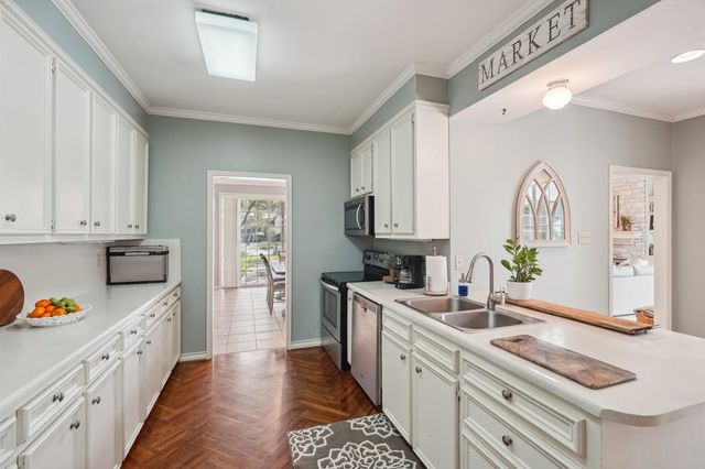 106 St Andrews Loop, Kerrville, TX 78028