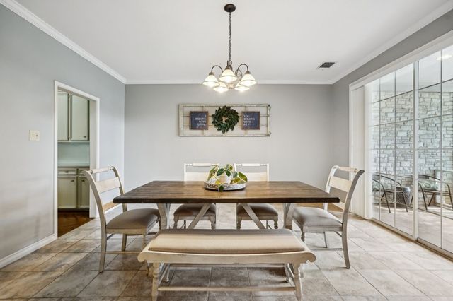 106 St Andrews Loop, Kerrville, TX 78028