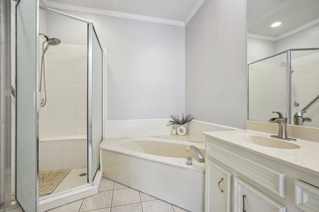 106 St Andrews Loop, Kerrville, TX 78028