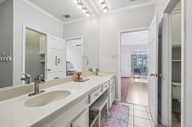 106 St Andrews Loop, Kerrville, TX 78028