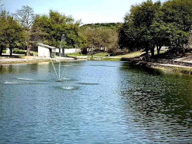 106 St Andrews Loop, Kerrville, TX 78028