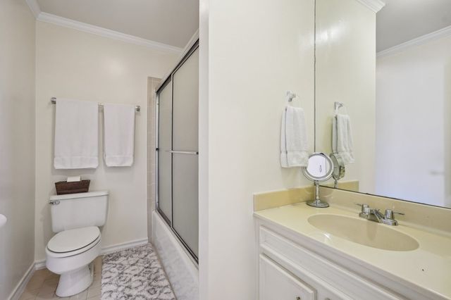 106 St Andrews Loop, Kerrville, TX 78028