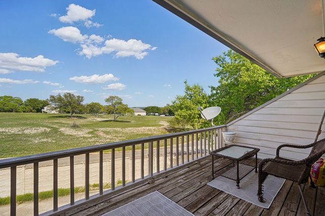 106 St Andrews Loop, Kerrville, TX 78028