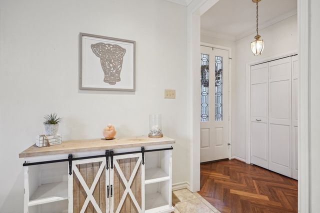 106 St Andrews Loop, Kerrville, TX 78028