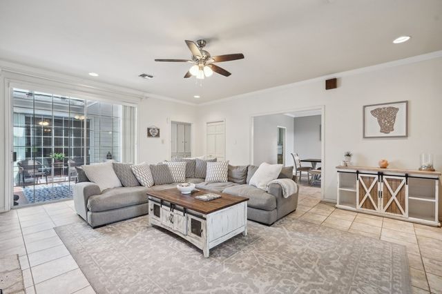 106 St Andrews Loop, Kerrville, TX 78028