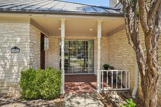 106 St Andrews Loop, Kerrville, TX 78028