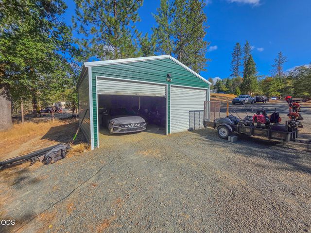 3757 Russell Road, Grants Pass, OR 97526